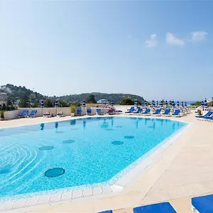  Appartement Pool , 150m To Beach, Seaview